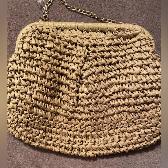 Steve Madden Woven Tan Bag with Gold Chain
NWOT - Picture 3 of 16